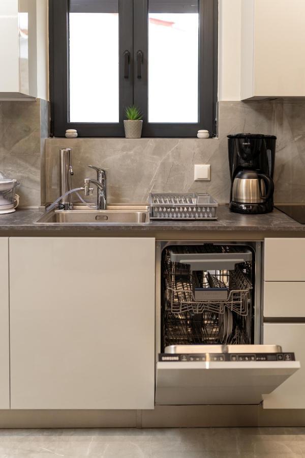 טריקלה Olina'S Luxury Apartment מראה חיצוני תמונה